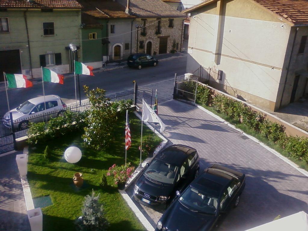 Hotel De Meis Capistrello Экстерьер фото