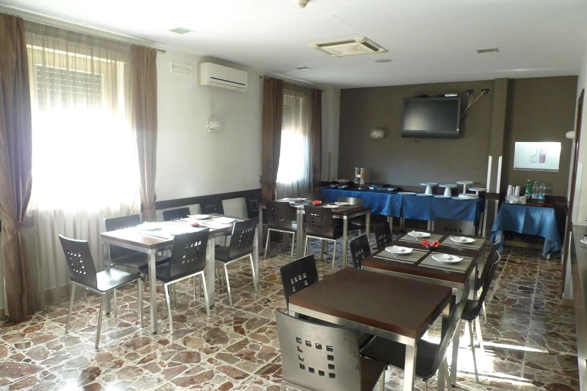 Hotel De Meis Capistrello Экстерьер фото